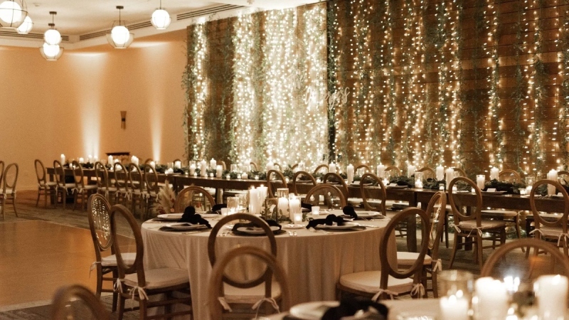 Andaz Scottsdale Resort & Bungalows Stay & Celebrate Nearby