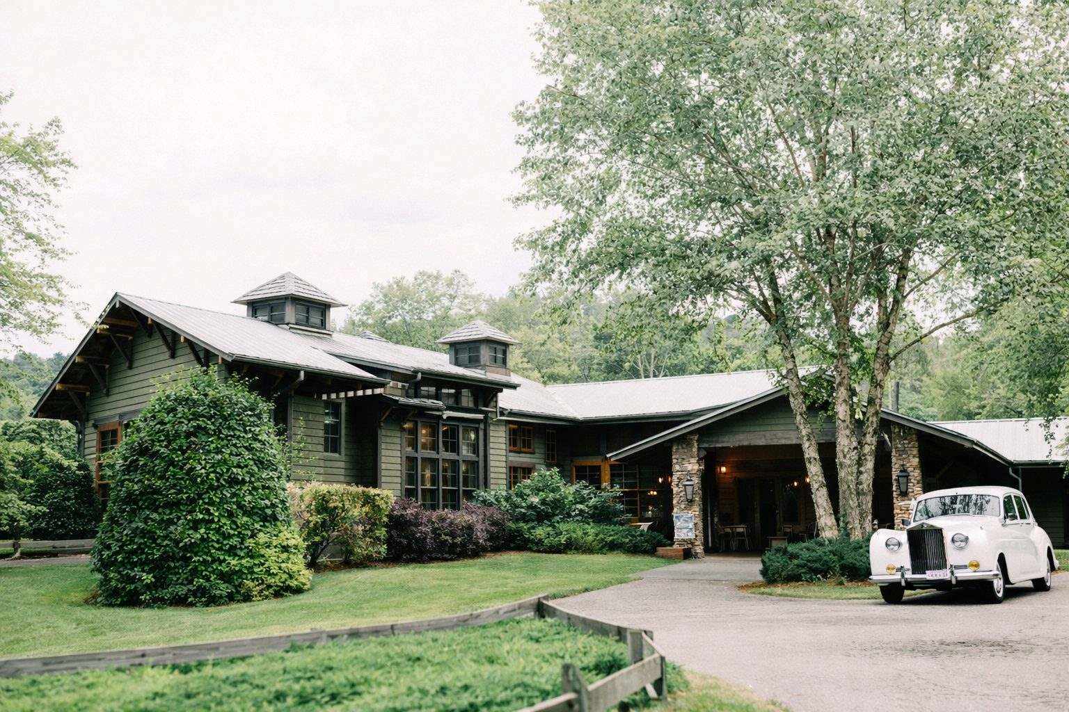 Windwood Equestrian wedding venue