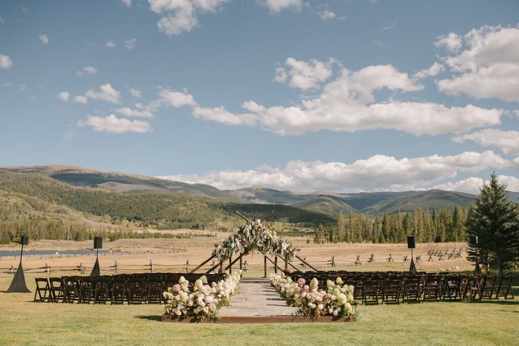 Devil’s Thumb Ranch wedding venue