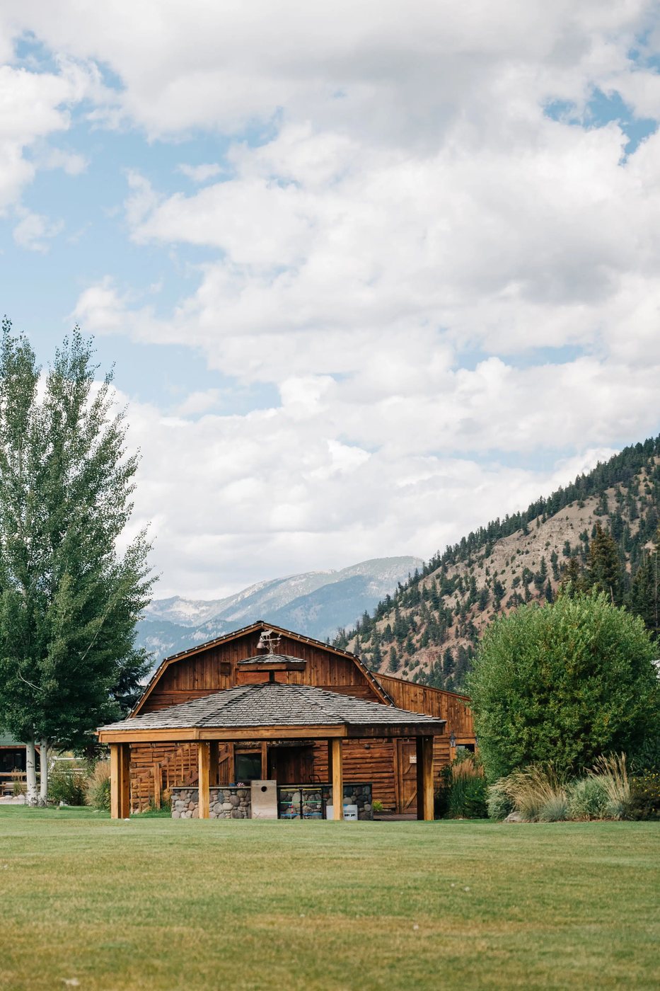 Rainbow Ranch Lodge wedding venue