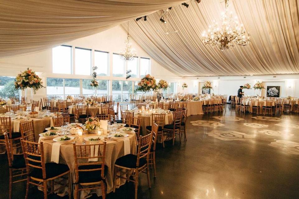 The Lake House Inn wedding venue