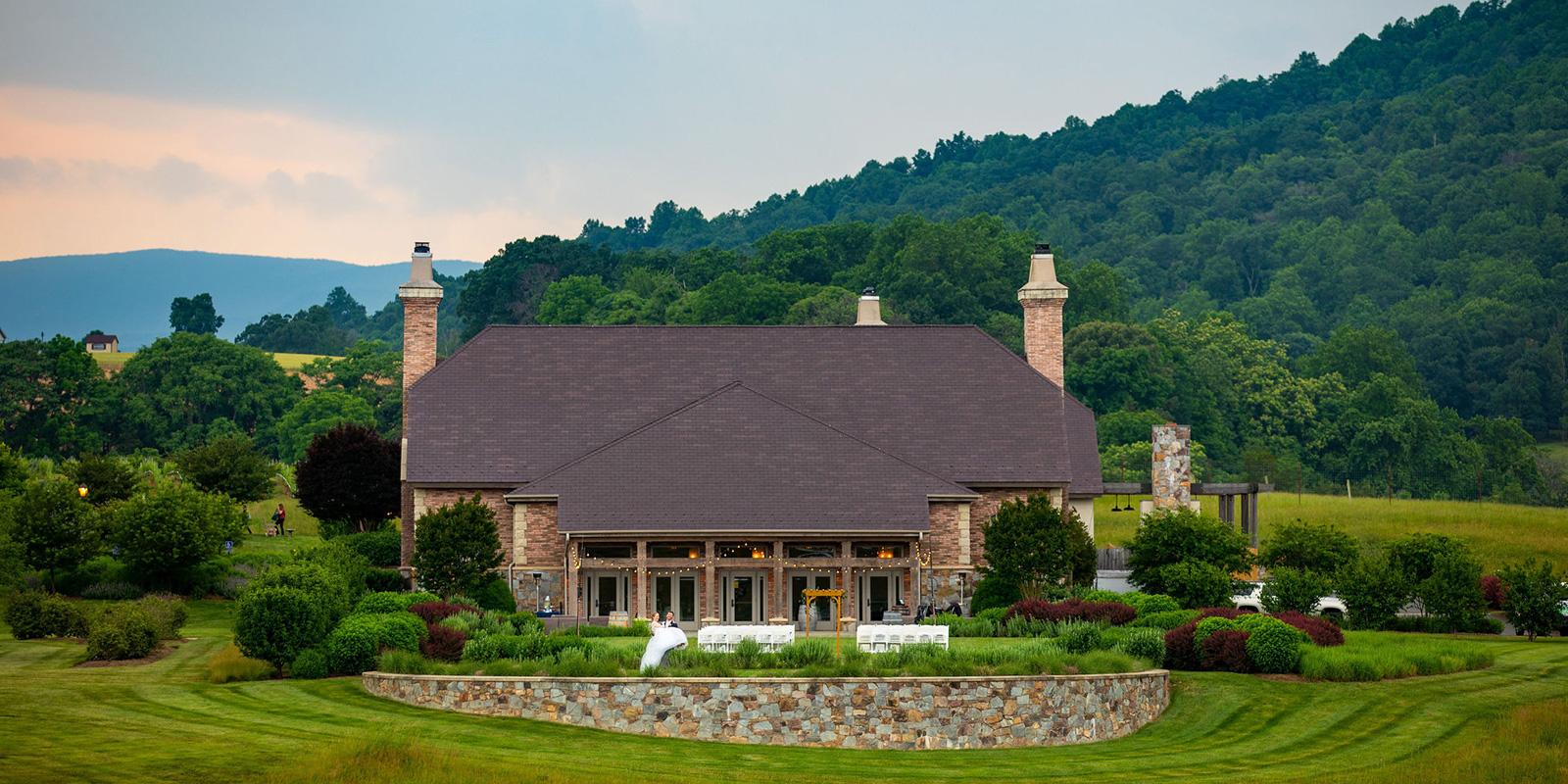 Early Mountain Vineyards wedding venue